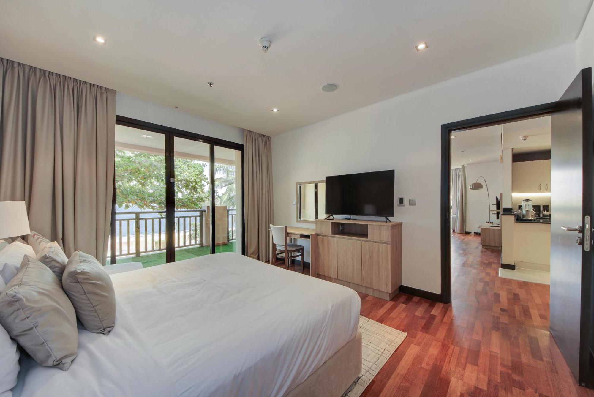 Luxe Getaways Royal Amwaj Palm Jumeirah Resort Apartment Holiday Home Dubai Exterior foto